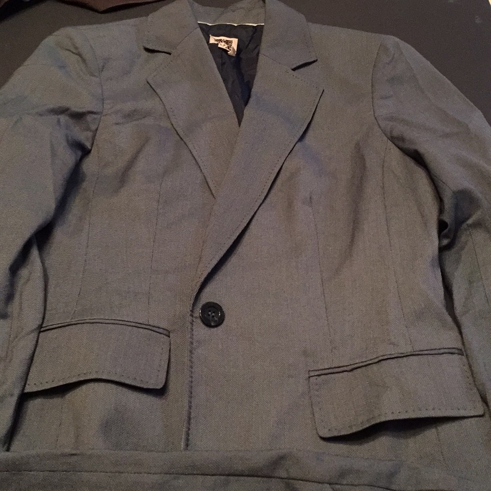 Anne Klein Woman suit